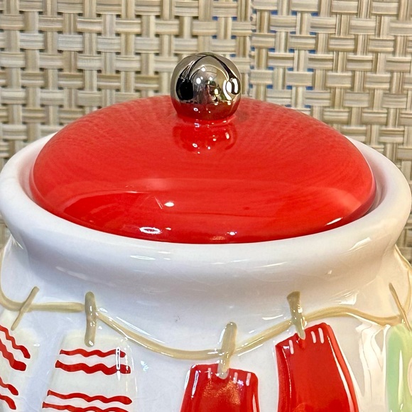 🎄🌟2xHP🌟VTG 1990s Hallmark Christmas Mittens & Snowflakes Ceramic Treat Jar - Picture 4 of 7